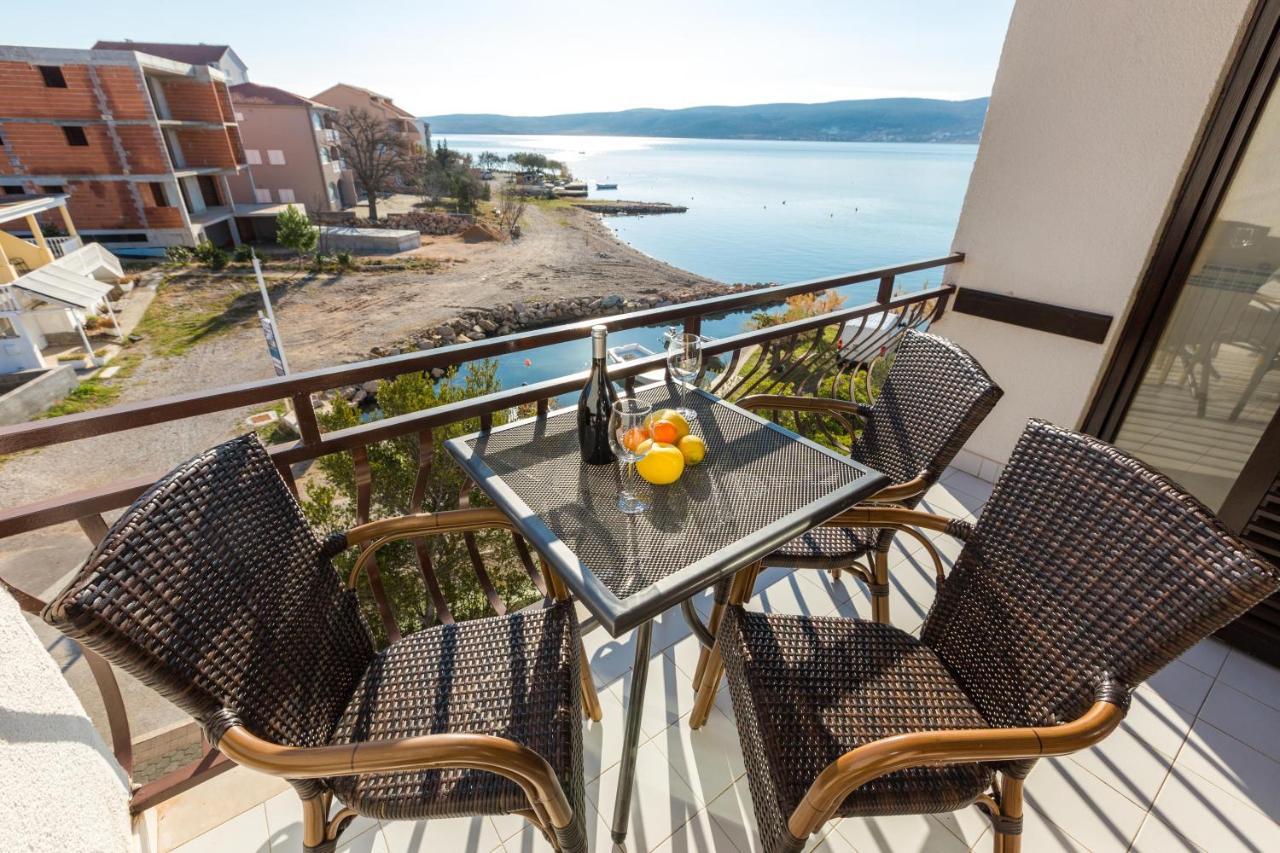 Bed and Breakfast Pansion Croatia Стариград-Паклениця Екстер'єр фото