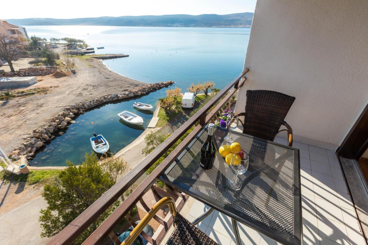 Bed and Breakfast Pansion Croatia Стариград-Паклениця Екстер'єр фото