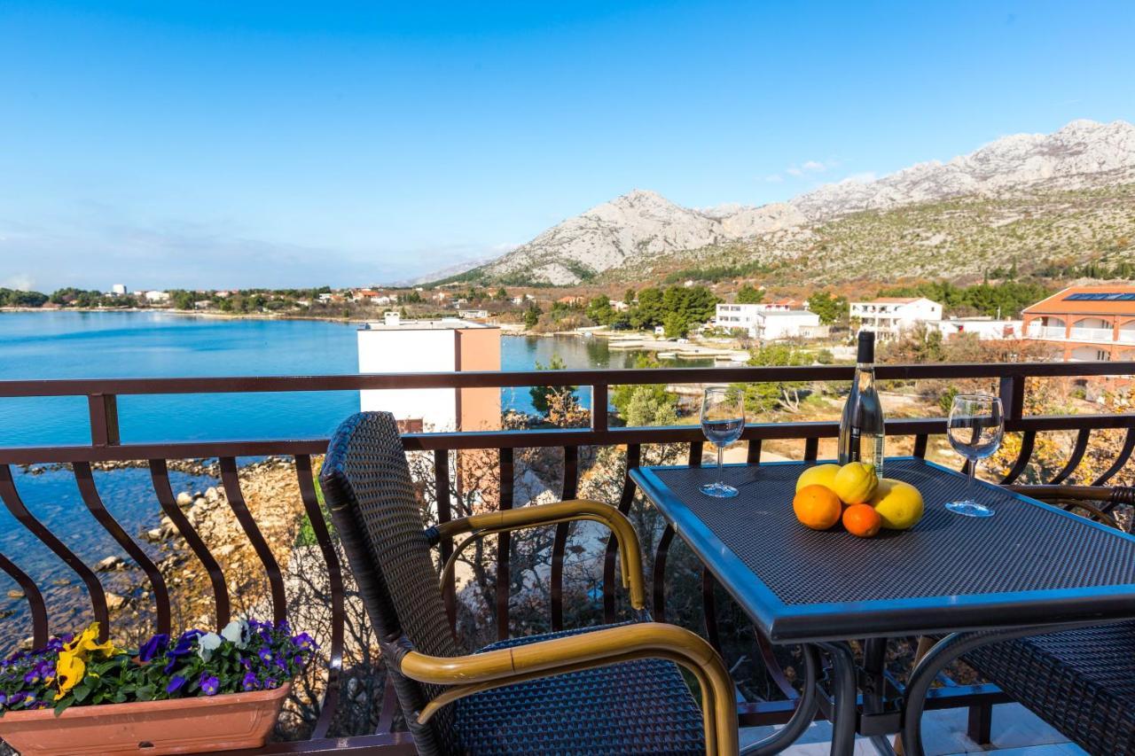 Bed and Breakfast Pansion Croatia Стариград-Паклениця Екстер'єр фото