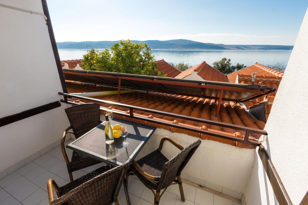 Bed and Breakfast Pansion Croatia Стариград-Паклениця Екстер'єр фото